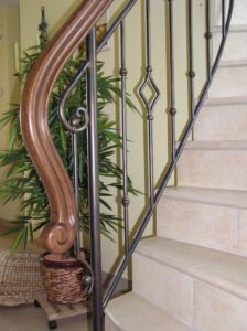 Geländer mit Handlauf vom Tischler