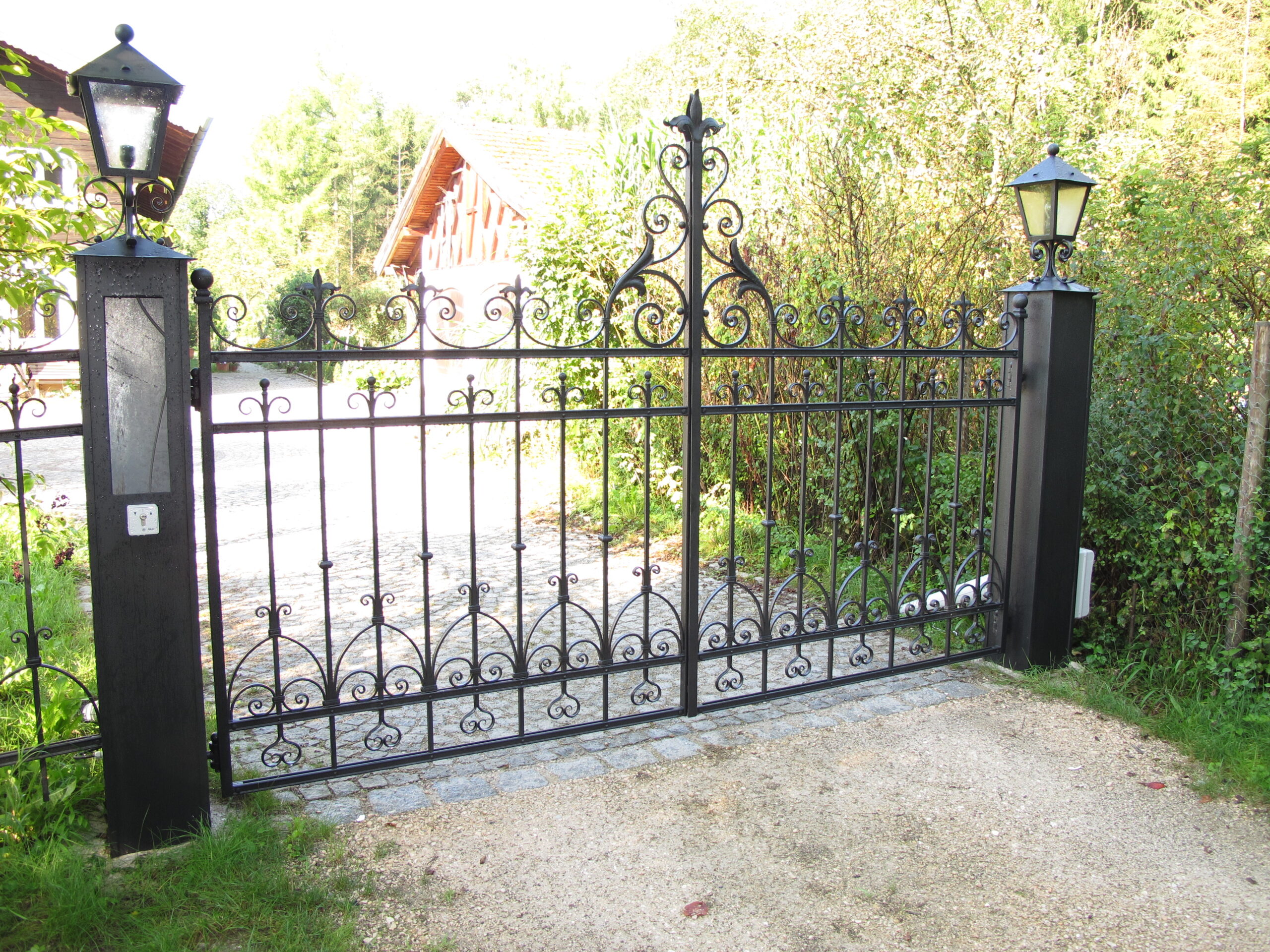 Tor Flügeltor Schutzgitter Schmiedeisenes